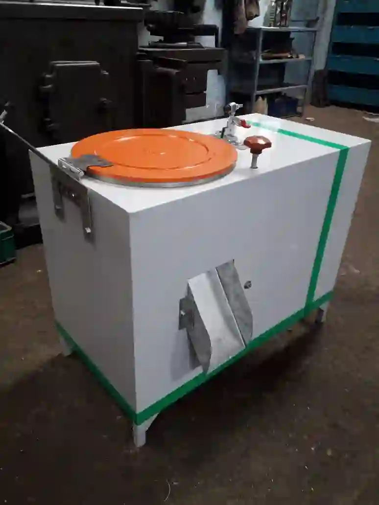 Mirchi Grinding Machine