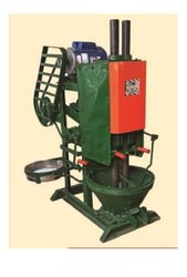 Red chilli pounding machine