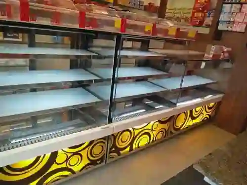 Commercial Cake Display Counter