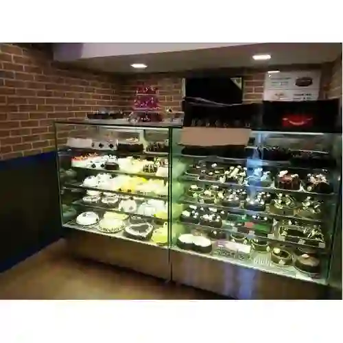 Cake Bakery Display Counter